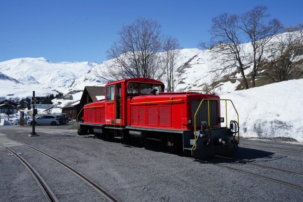 Die Mitglieder der Dampfbahn Furka-Bergstrecke bereiten die neue Saison vor.