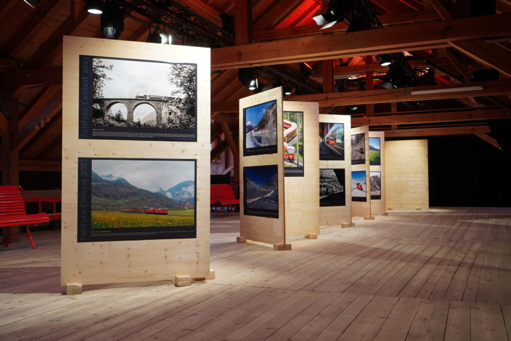 Ausstellung "Fair Foto Contest 2023" im Bahnmuseum Albula
